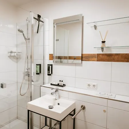 Staylight Cozy Appartement, Ruhig Und Citynah Gelegen, Netflix, Premium Ausstattung Celle Esterno foto